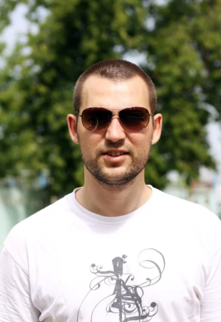 <em>Alejandro C.</em>